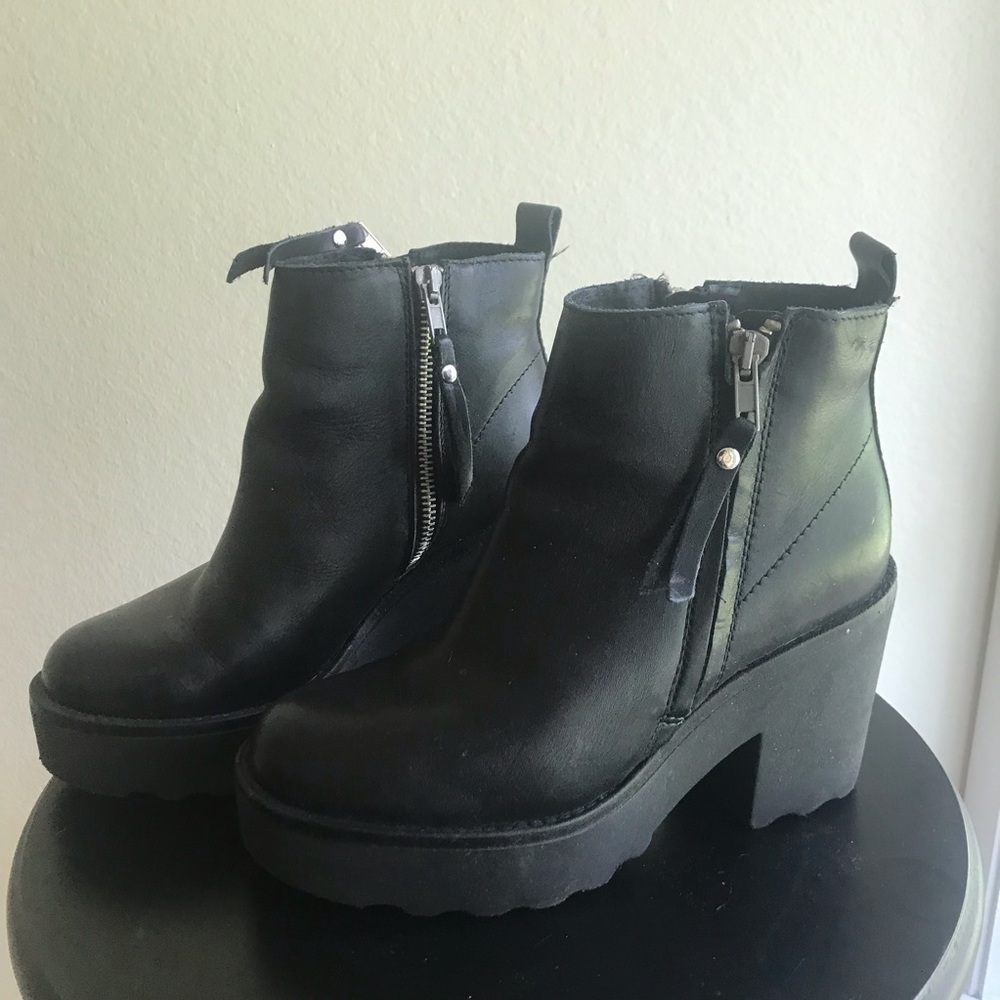 Steve madden gargoyle platform booties size 6